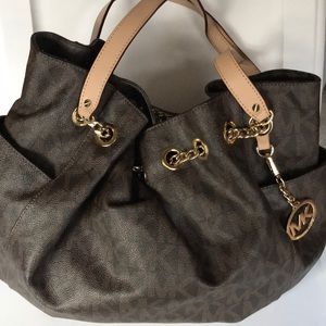 Michael Kors Signature logo bag
